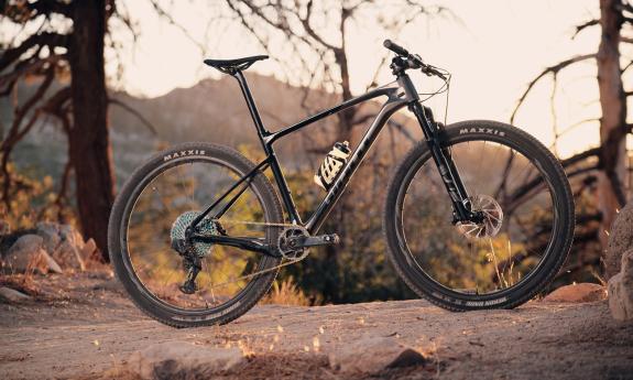 De 2020 Giant XtC Advanced SL is de lichtste hardtail ooit door